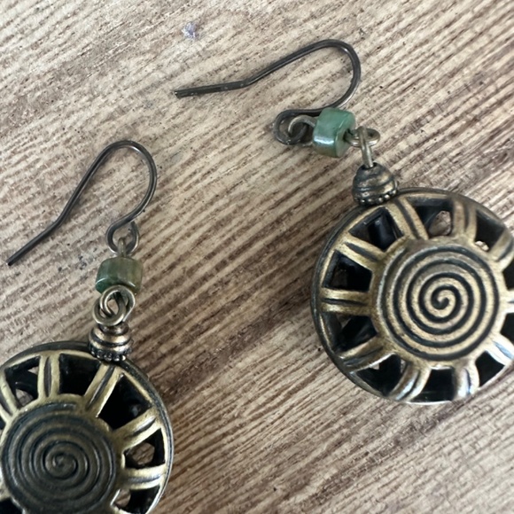 Cute bronze earrings - Picture 3 of 3